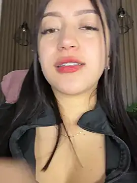 AngellaMoraa online show from 05/13/26, 12:01