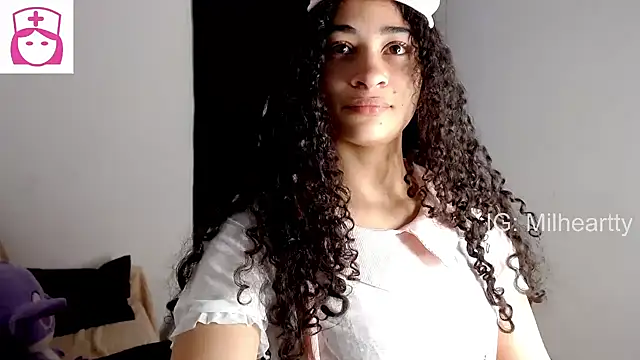 Snapshot of heartty_Milah chatting on 10/31/25, 10:27 heartty Milah online show from 10/31/25, 10:27