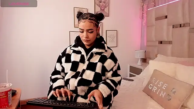 Cleo-smith online show from 12/18/25, 03:55