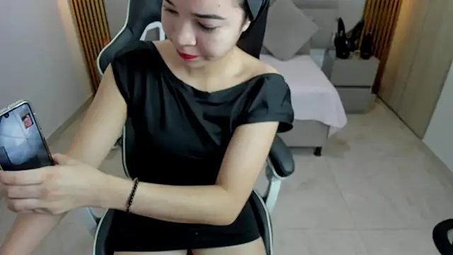 Keisha jalal online show from 09/29/25, 07:19