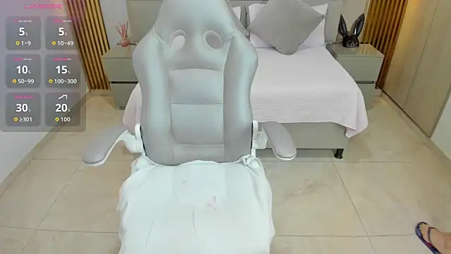 Keisha jalal online show from 12/05/25, 07:23