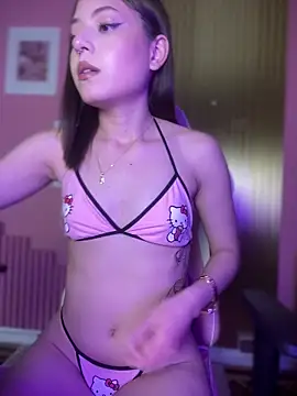 PrettyAmber online show from 04/08/26, 08:21