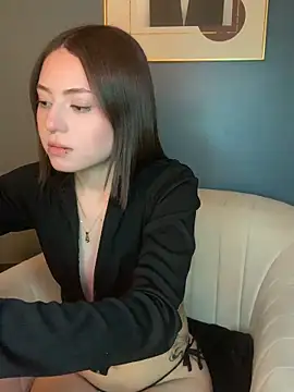 Snapshot of PrettyAmber chatting on 04/23/26, 12:17 PrettyAmber online show from 04/23/26, 12:17