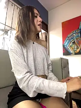 Snapshot of PrettyAmber chatting on 10/04/25, 08:43 PrettyAmber online show from 10/04/25, 08:43