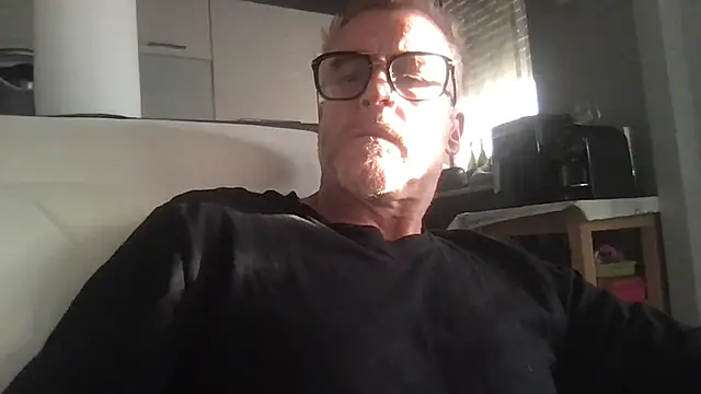Snapshot of Axl_hot chatting on 05/07/26, 05:38 Axl hot online show from 05/07/26, 05:38