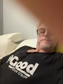 Axl hot online show from 02/20/26, 12:18