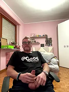 Axl hot online show from 01/11/26, 02:57