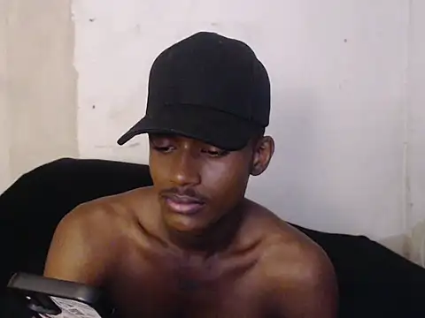 Snapshot of brihansexx chatting on 02/14/26, 07:08 brihansexx online show from 02/14/26, 07:08