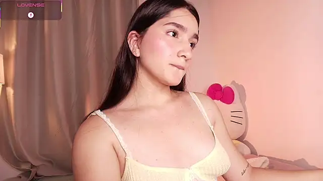 Snapshot of dulceangel__ chatting on 10/11/25, 02:23 dulceangel online show from 10/11/25, 02:23