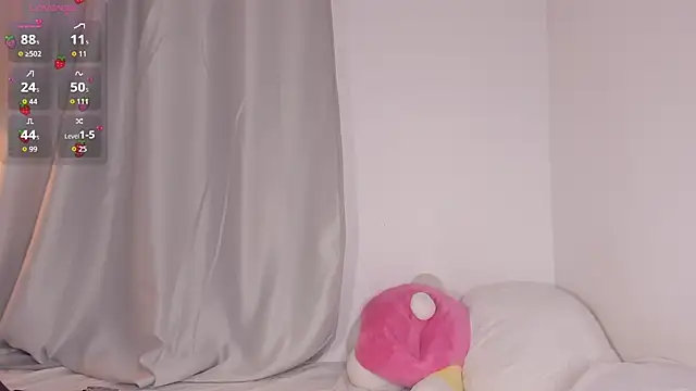 dulceangel   online show from 04/10/26, 03:24