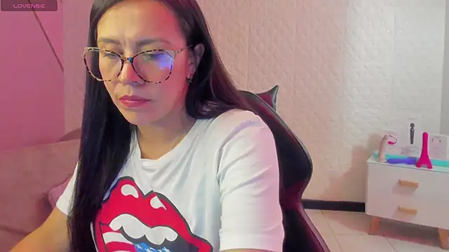 Snapshot of Eva_mermaid chatting on 04/10/26, 11:34 Eva mermaid online show from 04/10/26, 11:34