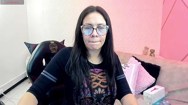 Snapshot of Eva_mermaid chatting on 03/16/26, 02:21 Eva mermaid online show from 03/16/26, 02:21