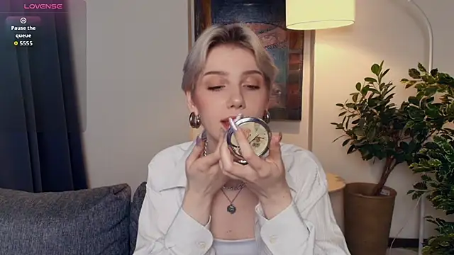 OdelynaAsp online show from 12/04/25, 11:53