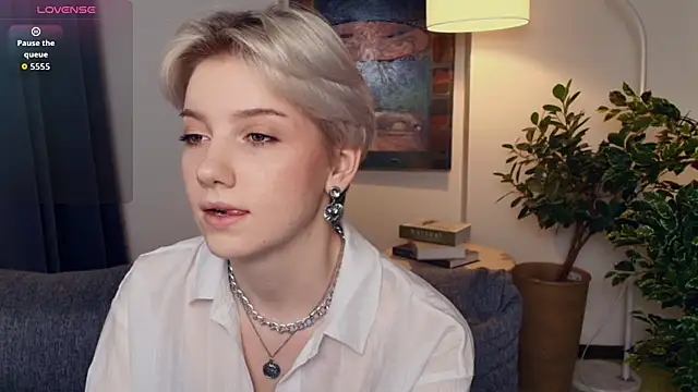 OdelynaAsp online show from 12/05/25, 11:42