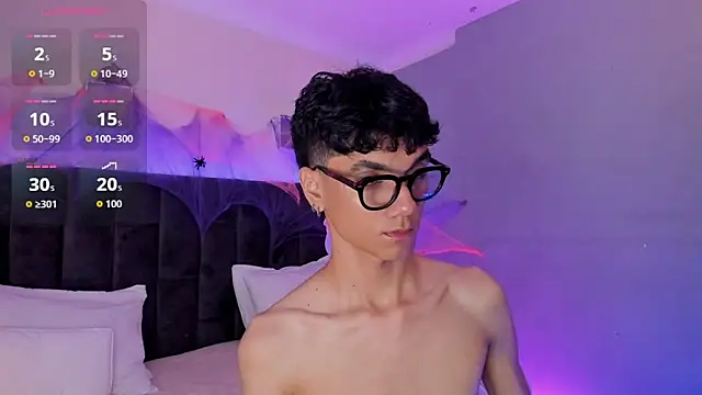 Phillicious   online show from 10/23/25, 10:41