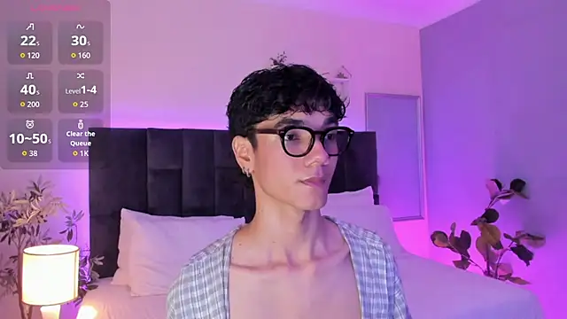 Phillicious   online show from 11/22/25, 10:41