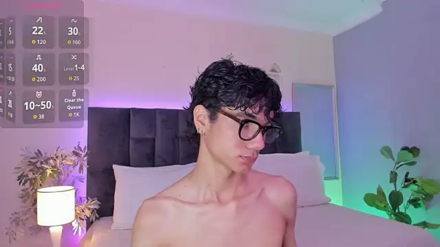 Phillicious   online show from 12/14/25, 08:25