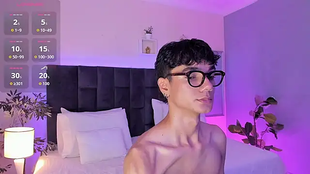 Phillicious   online show from 11/08/25, 10:13