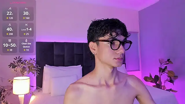 Phillicious   online show from 11/12/25, 11:19