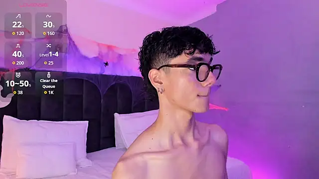 Phillicious   online show from 10/29/25, 09:47