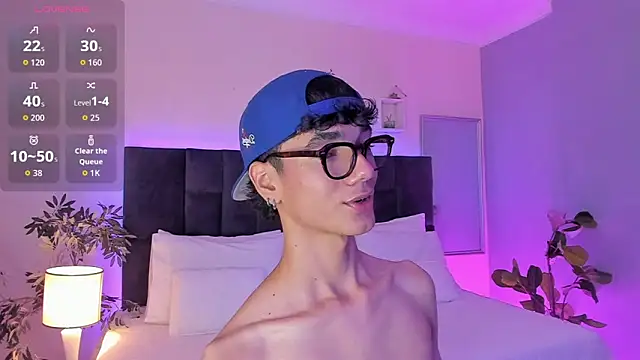 Phillicious   online show from 11/10/25, 09:31