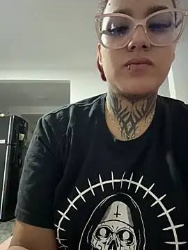 MargothWolfe online show from 01/15/26, 05:00