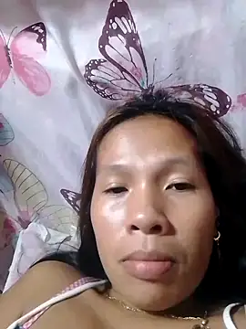 Snapshot of HotNaughtyGirl23 chatting on 09/11/25, 09:20 HotNaughtyGirl23 online show from 09/11/25, 09:20