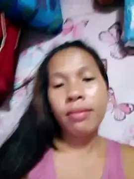 Snapshot of HotNaughtyGirl23 chatting on 11/26/25, 01:33 HotNaughtyGirl23 online show from 11/26/25, 01:33