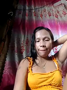 Snapshot of HotNaughtyGirl23 chatting on 09/18/25, 04:26 HotNaughtyGirl23 online show from 09/18/25, 04:26