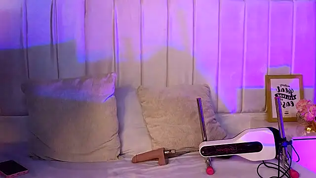 salma falcon online show from 09/17/25, 07:38