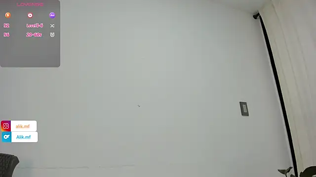 aliciakozlov online show from 10/29/25, 06:51