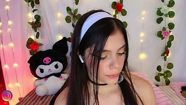cutee andrea online show from 11/22/25, 02:10