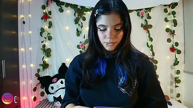 cutee andrea online show from 05/13/26, 03:13