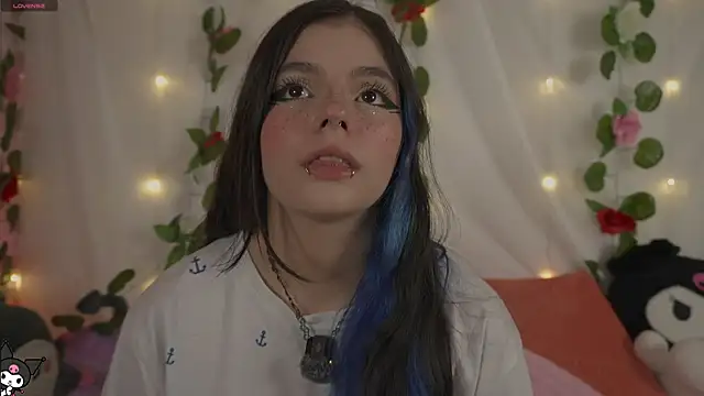 Snapshot of cutee_andrea chatting on 07/12/26, 03:07 cutee andrea online show from 07/12/26, 03:07
