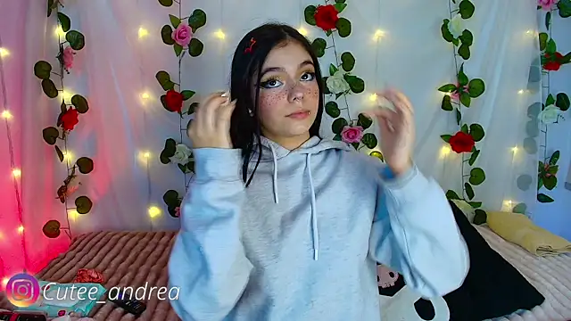 cutee andrea online show from 10/17/25, 02:15
