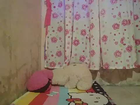 Snapshot of sexymorenal18 chatting on 09/11/25, 01:27 sexymorenal18 online show from 09/11/25, 01:27