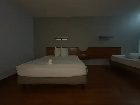 GirThyDock online show from 03/31/26, 05:37