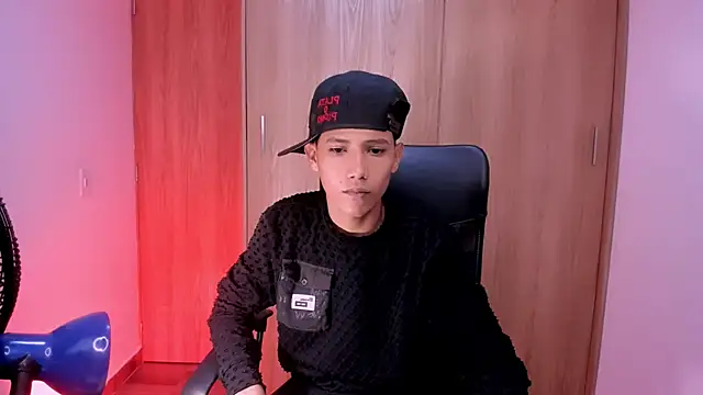 Toy boy777 online show from 02/14/26, 10:26