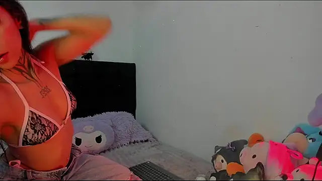 Tanit Mora online show from 09/17/25, 04:58