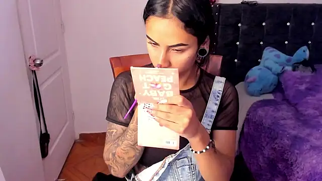 Samanthademonx20  online show from 11/08/25, 01:09