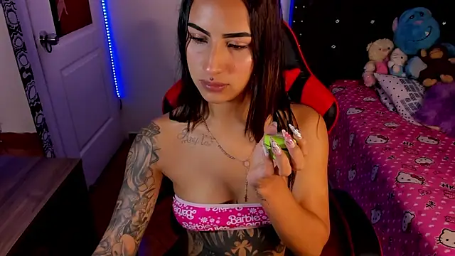 Samanthademonx20  online show from 05/08/26, 02:15