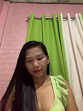 Snapshot of Cleo17 chatting on 07/07/26, 03:04 Cleo17 online show from 07/07/26, 03:04