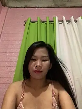 Snapshot of Cleo17 chatting on 05/11/26, 02:07 Cleo17 online show from 05/11/26, 02:07
