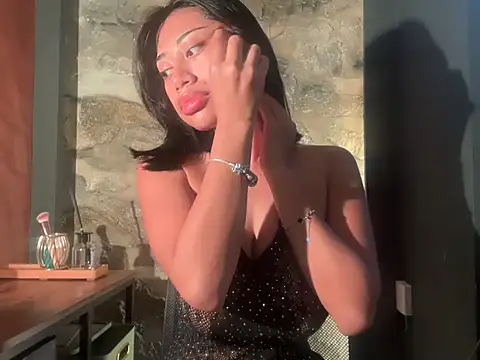 LittleHermes online show from 10/27/25, 02:34