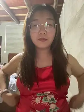 Snapshot of sisi-maiden chatting on 04/04/26, 01:06 sisi-maiden online show from 04/04/26, 01:06