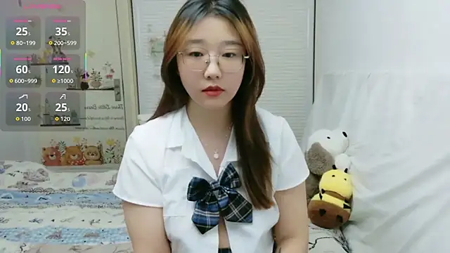 sisi-maiden online show from 12/22/25, 09:04