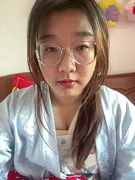 Snapshot of sisi-maiden chatting on 03/21/26, 04:25 sisi-maiden online show from 03/21/26, 04:25