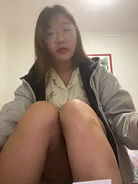 Snapshot of sisi-maiden chatting on 03/30/26, 12:50 sisi-maiden online show from 03/30/26, 12:50