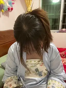 Snapshot of sisi-maiden chatting on 04/09/26, 02:12 sisi-maiden online show from 04/09/26, 02:12