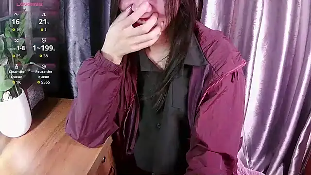 Snapshot of Mai_aug chatting on 10/08/25, 03:35 Mai aug online show from 10/08/25, 03:35